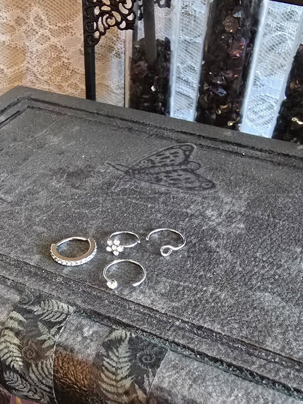 NEW - SG Stainless Steel Nose Ring & Clickers - Rhinestone - Flower - Piercing